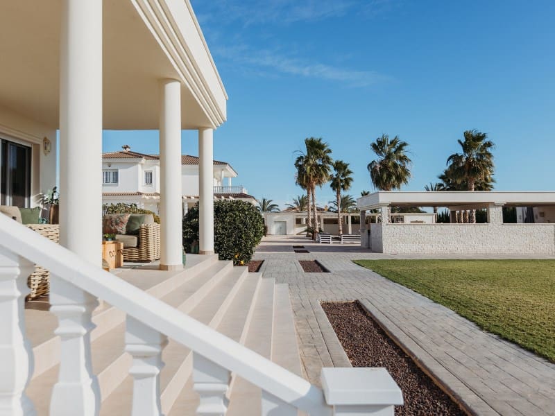 13 soverom Villa til salgs i Torrellano - € 2 000 000 (Ref: 8873810)