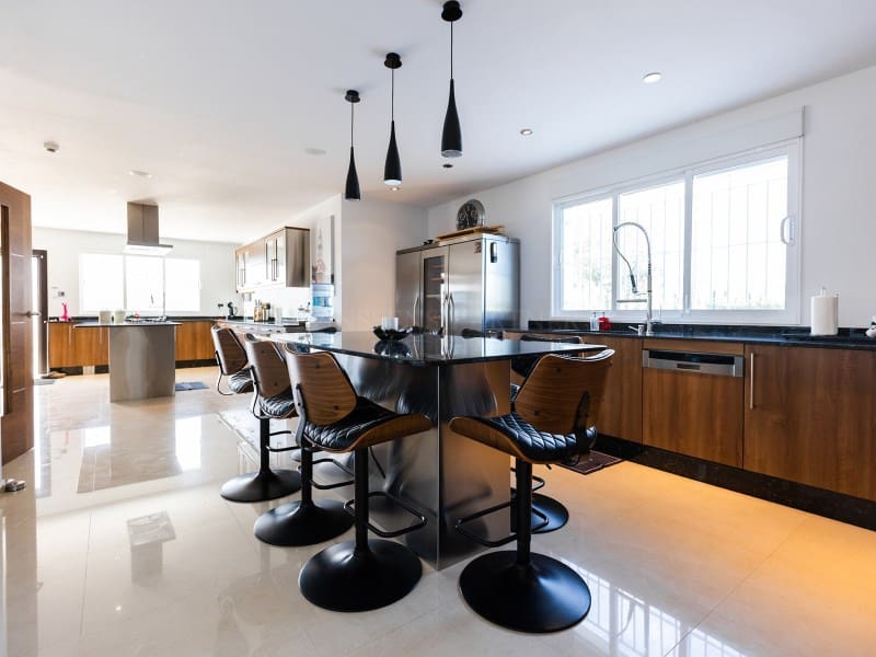 13 soverom Villa til salgs i Torrellano - € 2 000 000 (Ref: 8873810)