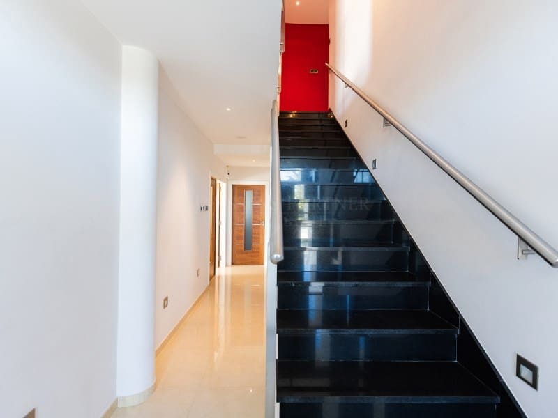 13 soverom Villa til salgs i Torrellano - € 2 000 000 (Ref: 8873810)