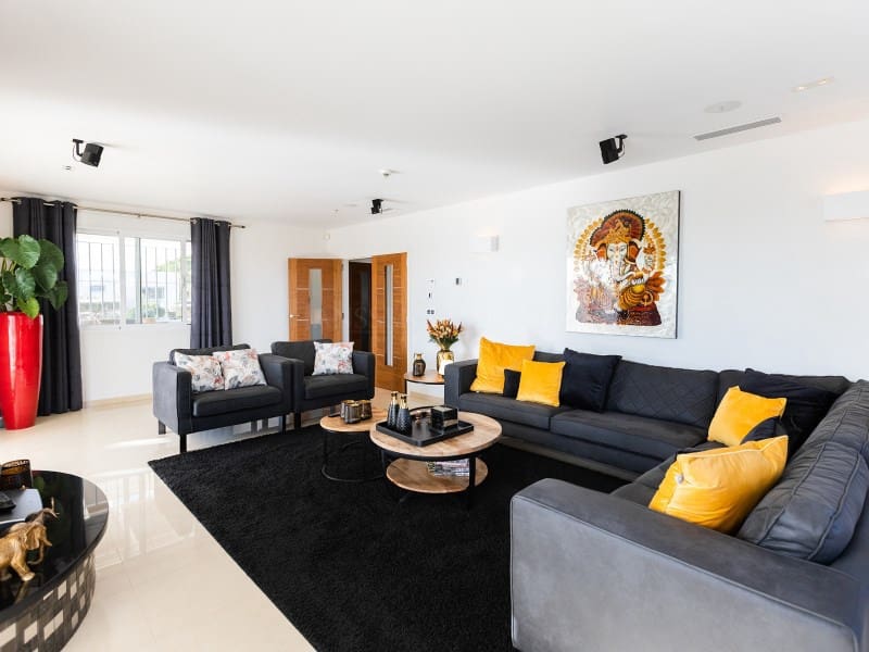 13 soverom Villa til salgs i Torrellano - € 2 000 000 (Ref: 8873810)