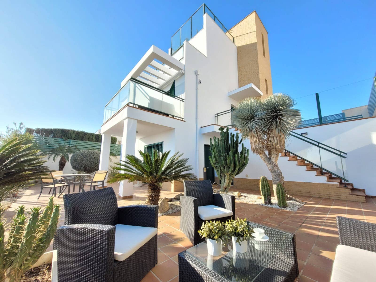 3 camera da letto Villa da affitare come casa vacanza in Ciudad Quesada con piscina - 700 € (Rif: 8878637)