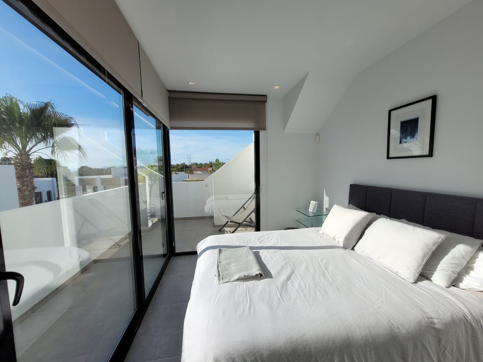 3 slaapkamer Villa voor vakantieverhuur in La Marina met zwembad garage - € 1.505 (Ref: 8880896)