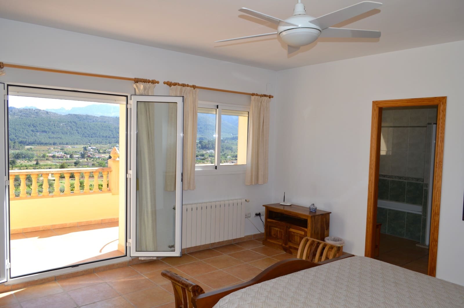 3 soveværelse Villa til salg i Jalon / Xalo med swimmingpool - € 595.000 (Ref: 8896235)