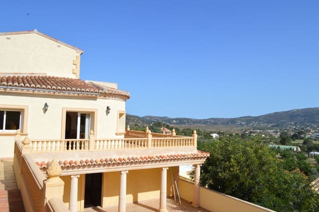 3 slaapkamer Villa te koop in Jalón / Xaló met zwembad - € 595.000 (Ref: 8896235)