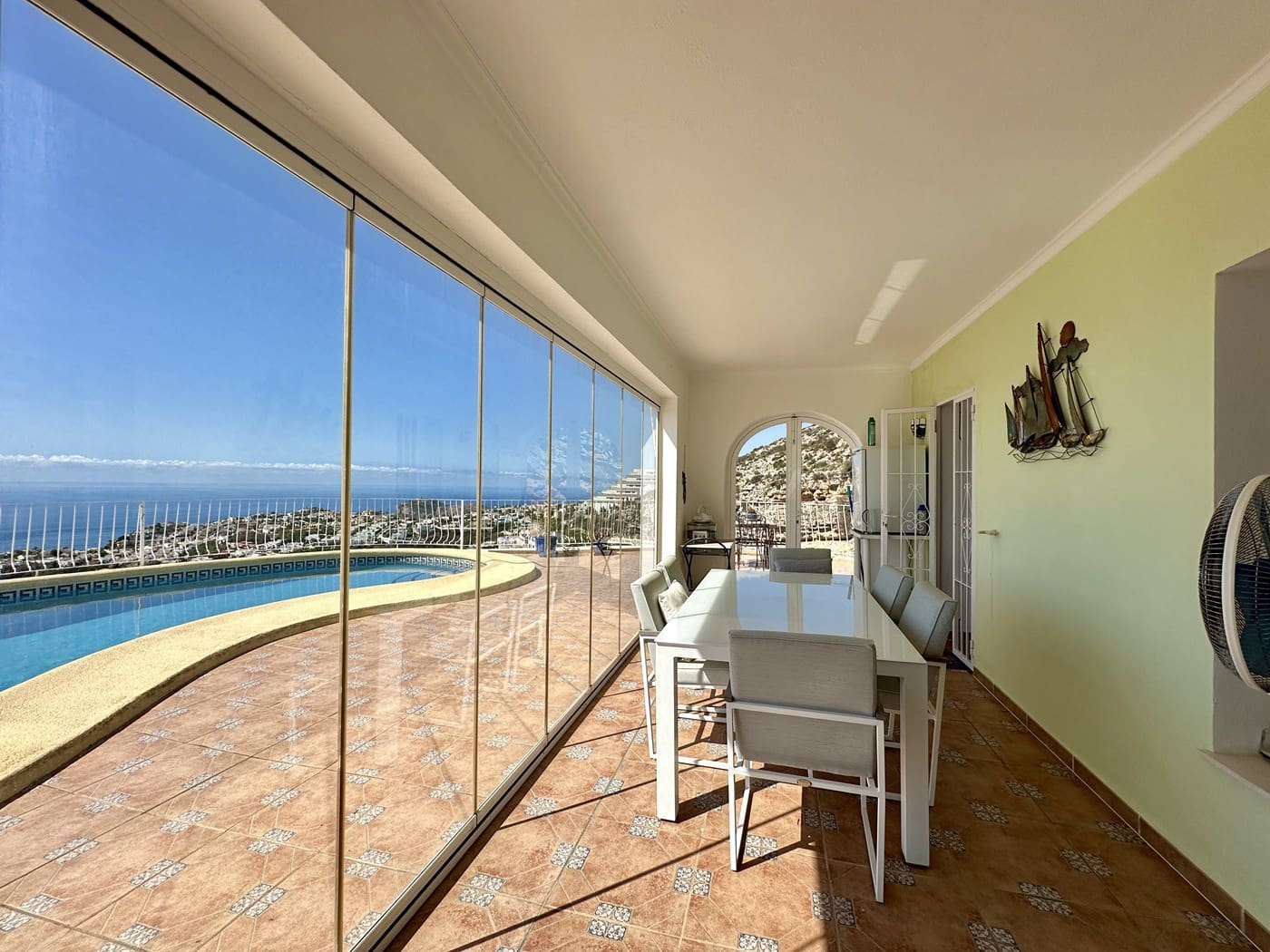 3 soveværelse Villa til salg i Moraira med swimmingpool - € 695.000 (Ref: 8898097)