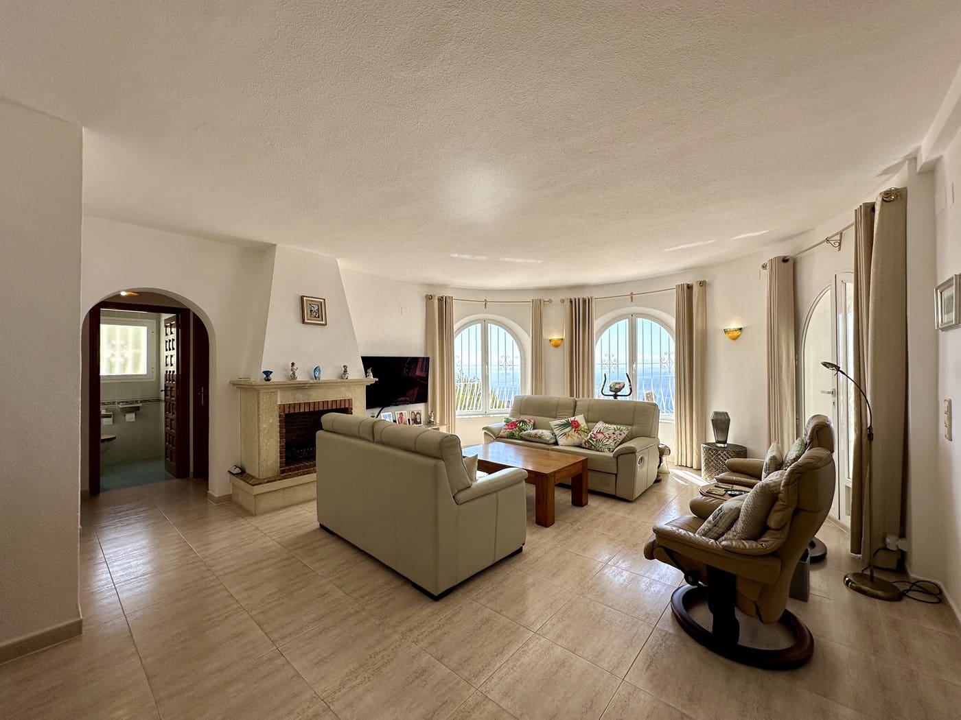 3 soveværelse Villa til salg i Moraira med swimmingpool - € 695.000 (Ref: 8898097)