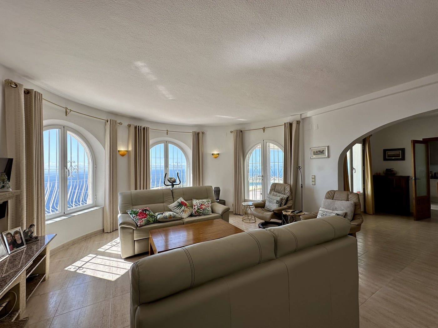 3 soveværelse Villa til salg i Moraira med swimmingpool - € 695.000 (Ref: 8898097)