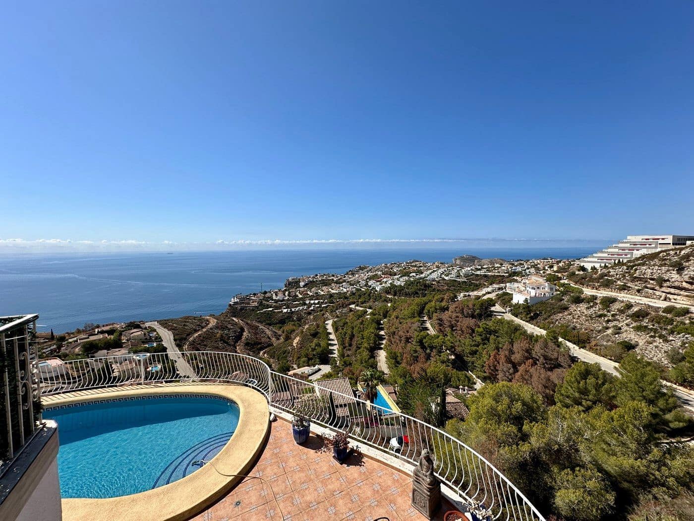 3 soveværelse Villa til salg i Moraira med swimmingpool - € 695.000 (Ref: 8898097)