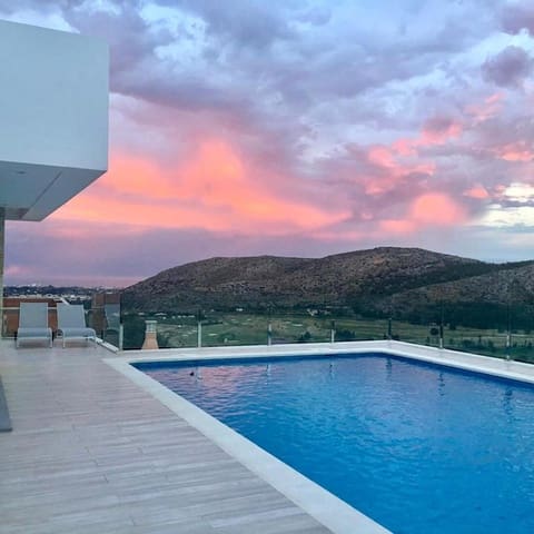 Chalet de 5 habitaciones en Dénia en venta con piscina - 1.300.000 € (Ref: 8899680)