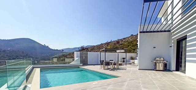 4 bedroom Villa for sale in Pego with pool - € 790,000 (Ref: 8903688)