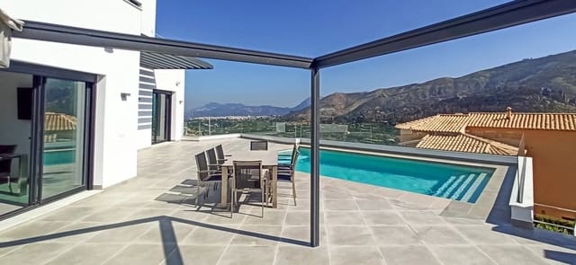4 bedroom Villa for sale in Pego with pool - € 790,000 (Ref: 8903688)