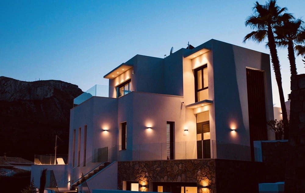 4 bedroom Villa for sale in Pego with pool - € 790,000 (Ref: 8903688)