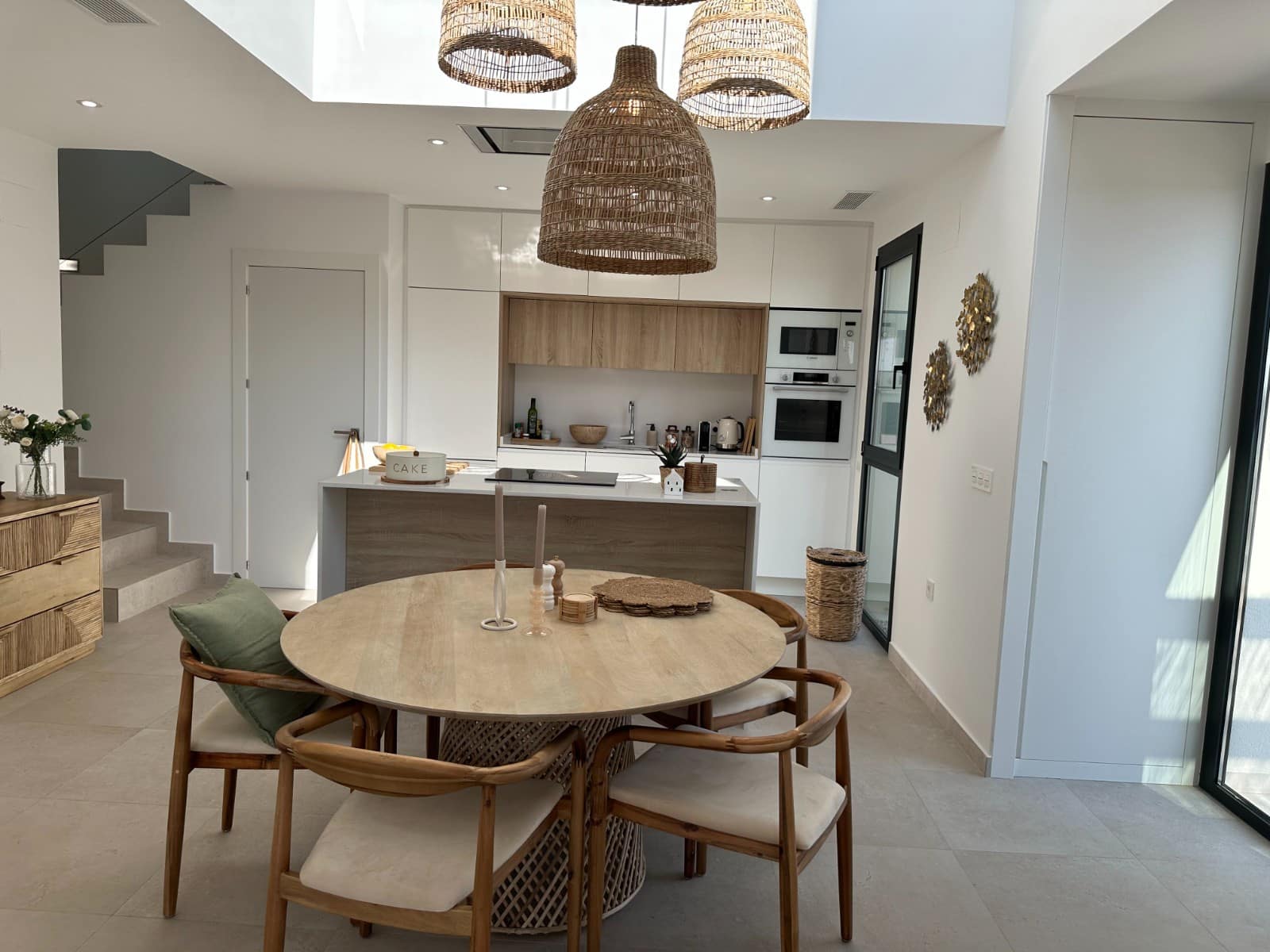 3 slaapkamer Villa voor vakantieverhuur in Benijofar met zwembad garage - € 1.120 (Ref: 8904053)