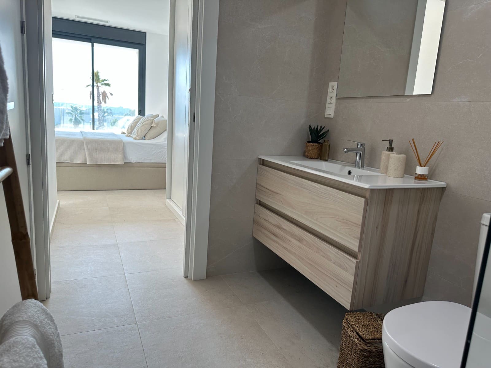 3 slaapkamer Villa voor vakantieverhuur in Benijofar met zwembad garage - € 1.120 (Ref: 8904053)