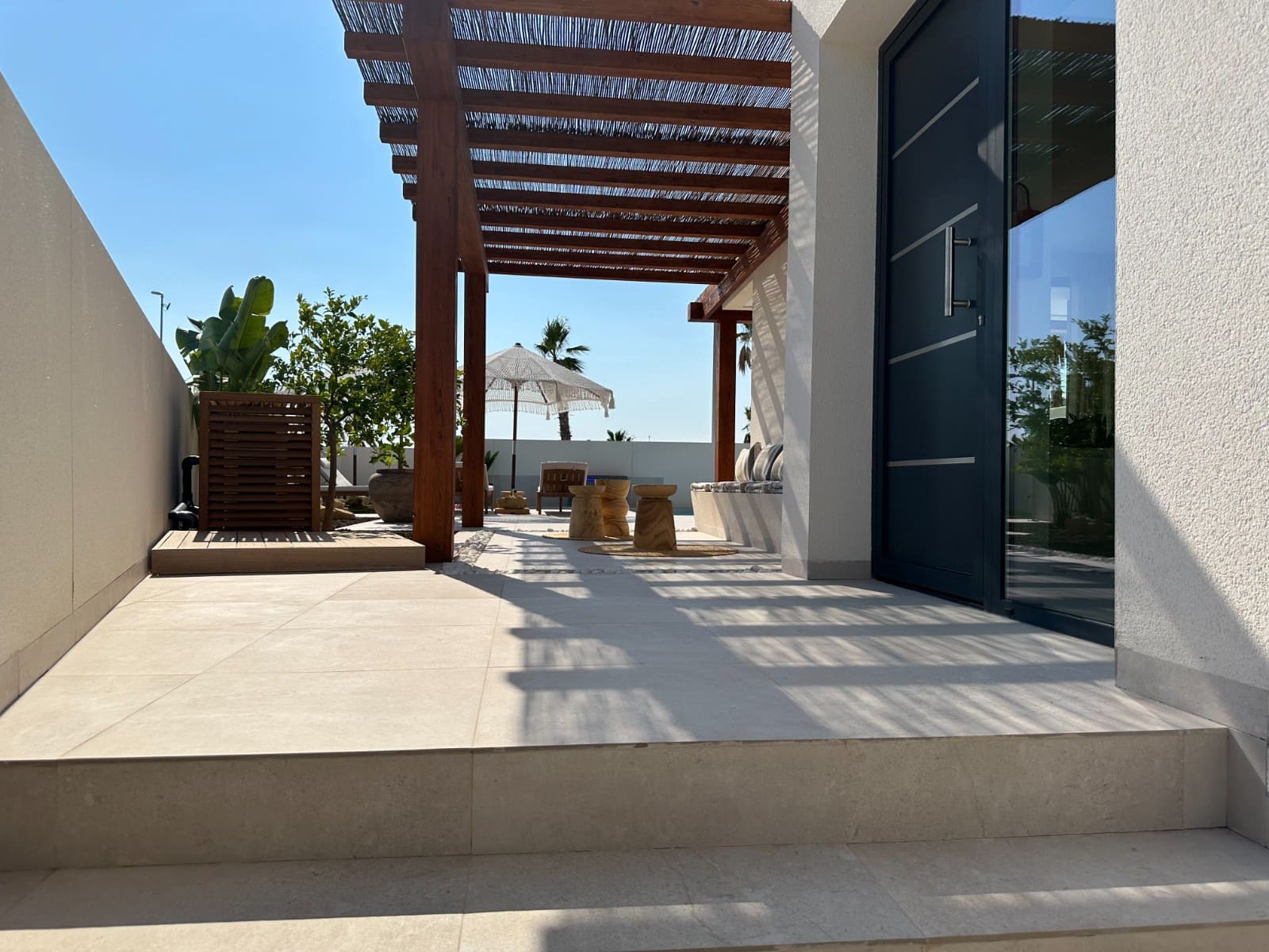 3 slaapkamer Villa voor vakantieverhuur in Benijofar met zwembad garage - € 1.120 (Ref: 8904053)