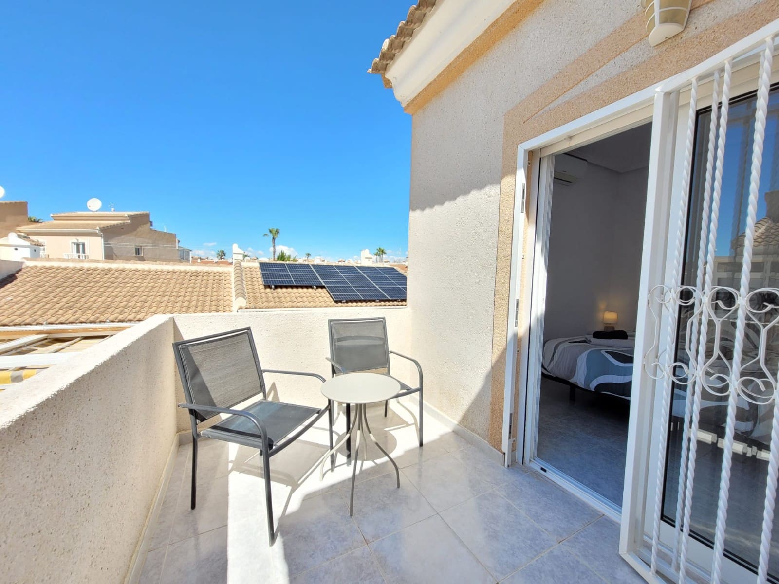 3 bedroom Townhouse for holiday rental in Ciudad Quesada with pool - € 525 (Ref: 8904126)