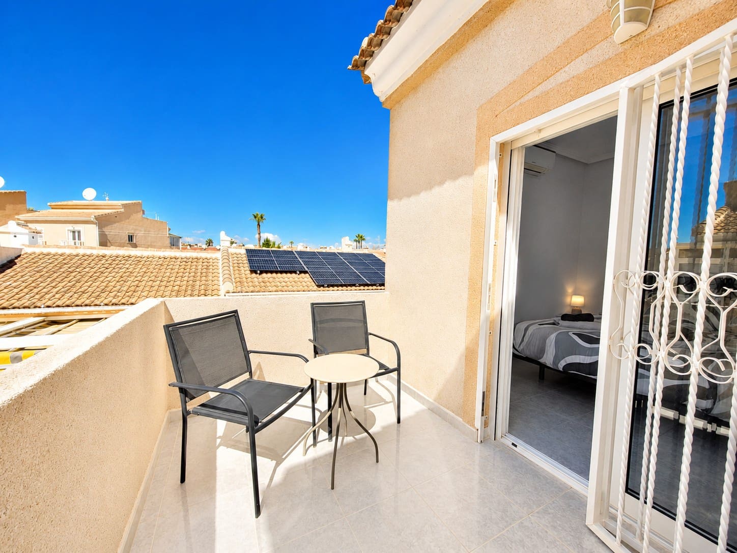 3 slaapkamer Huis voor vakantieverhuur in Ciudad Quesada met zwembad - € 525 (Ref: 8904126)