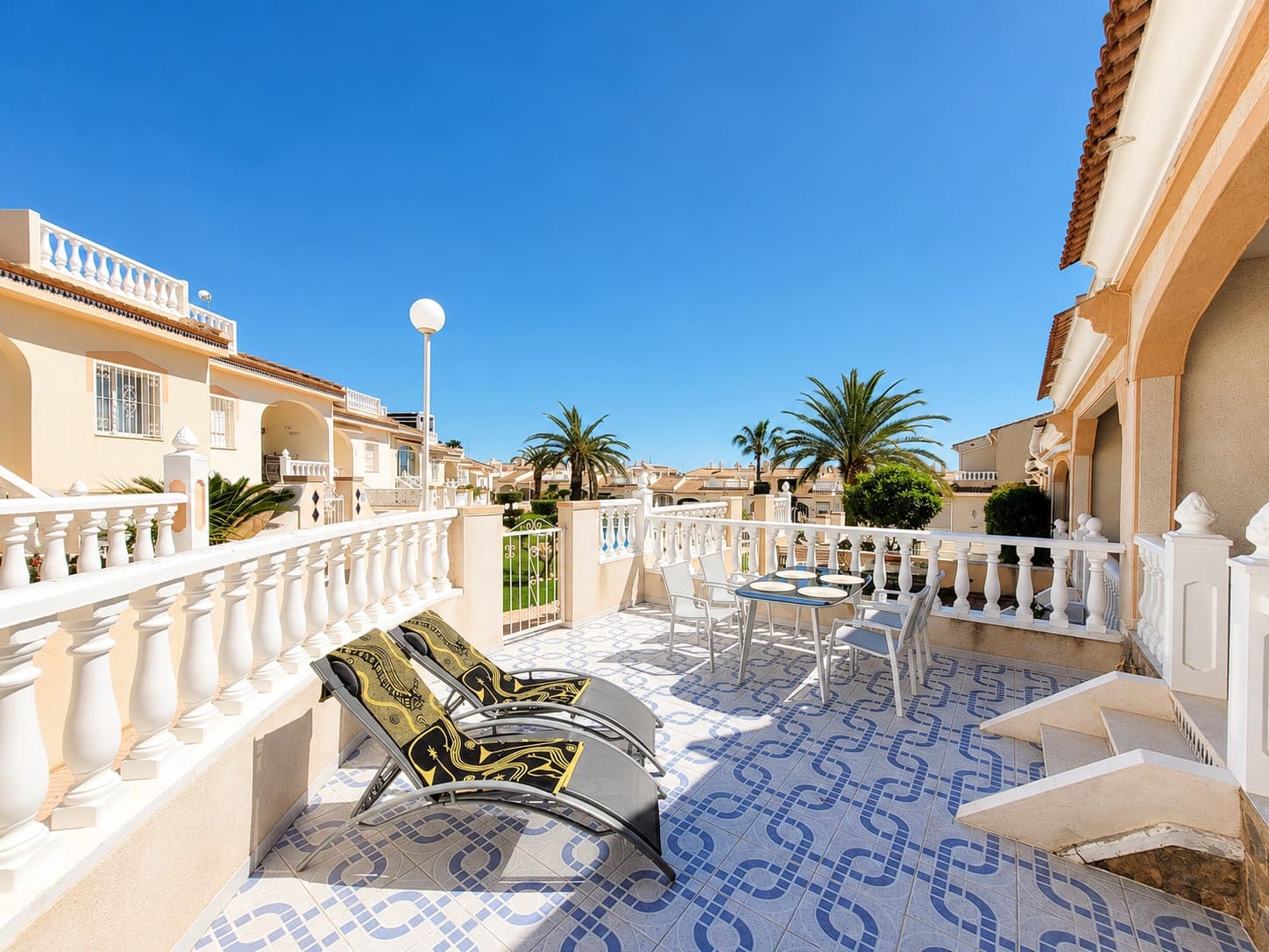 3 slaapkamer Huis voor vakantieverhuur in Ciudad Quesada met zwembad - € 525 (Ref: 8904126)