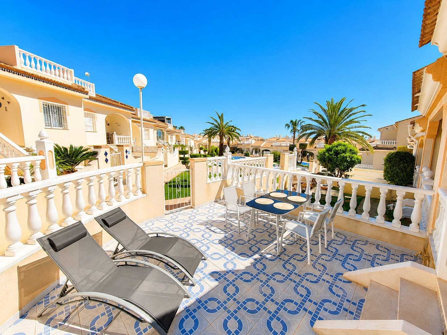 3 slaapkamer Huis voor vakantieverhuur in Ciudad Quesada met zwembad - € 525 (Ref: 8904126)