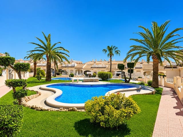 3 Zimmer Ferienhaus in Ciudad Quesada, Rojales mit Pool - 525 € (Ref: 8904126)