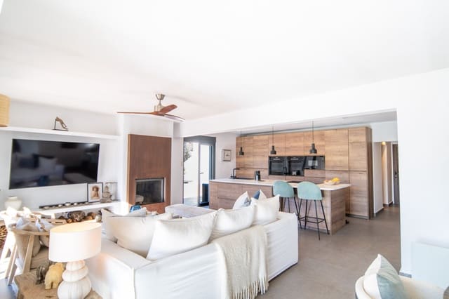 4 soveværelse Finca/Landehus til salg i Javea / Xàbia med swimmingpool - € 995.000 (Ref: 8912702)