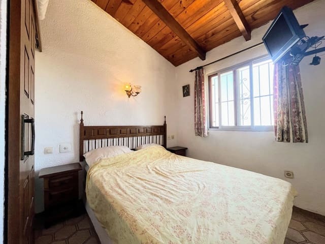 2 bedroom Semi-detached Villa for sale in Dénia - € 250,000 (Ref: 8920766)