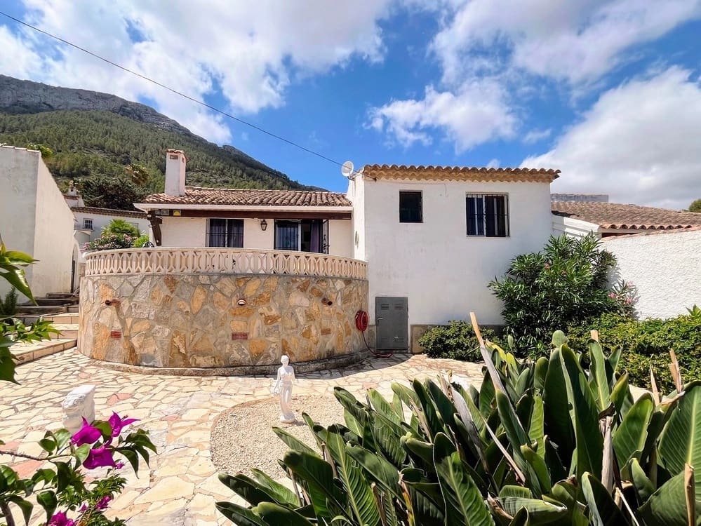 2 soveværelse Semi-Rækkehus til salg i Denia - € 250.000 (Ref: 8920766)