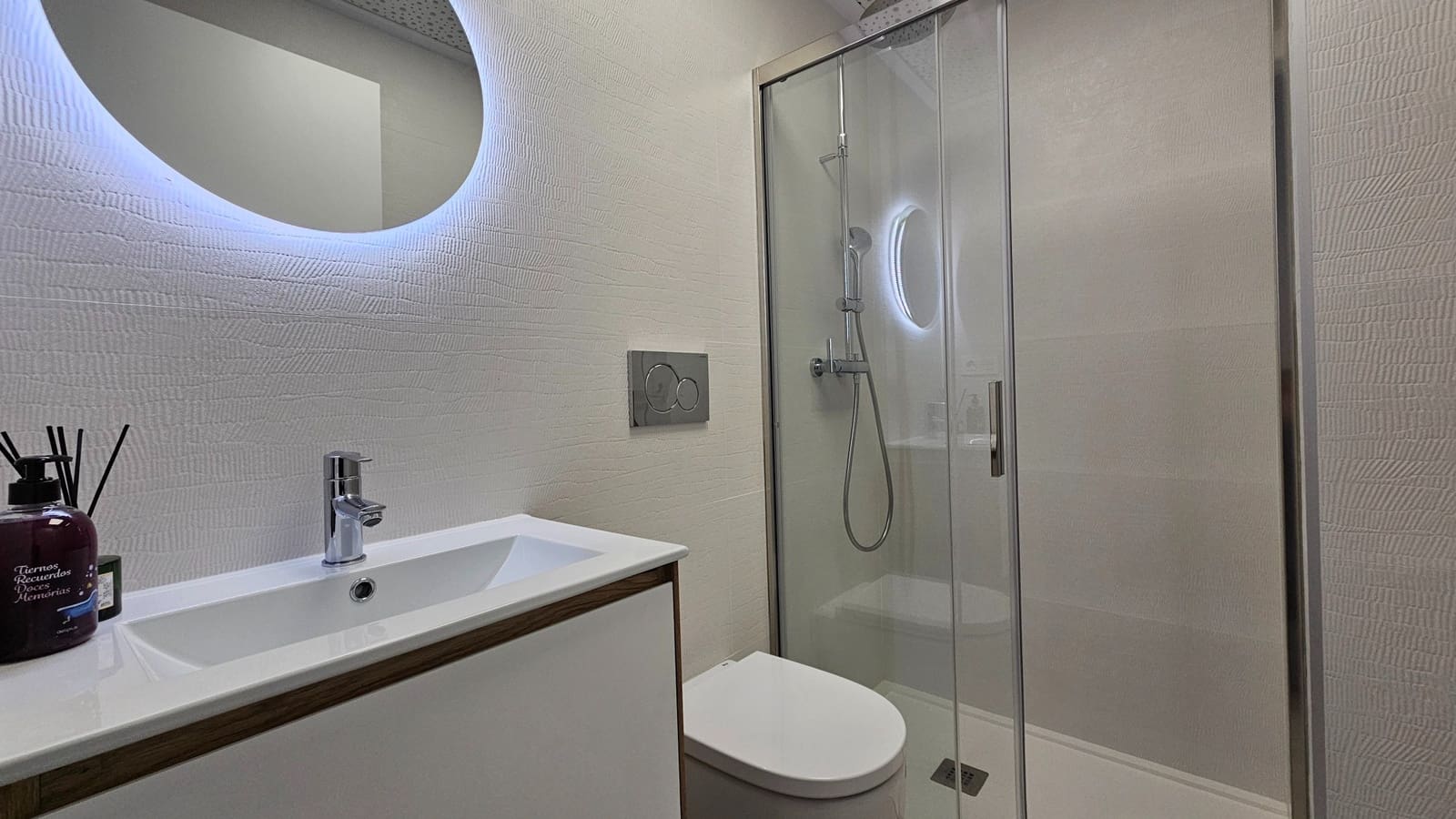 Apartamento de 2 habitaciones en Torrevieja en venta con piscina - 334.900 € (Ref: 8929767)