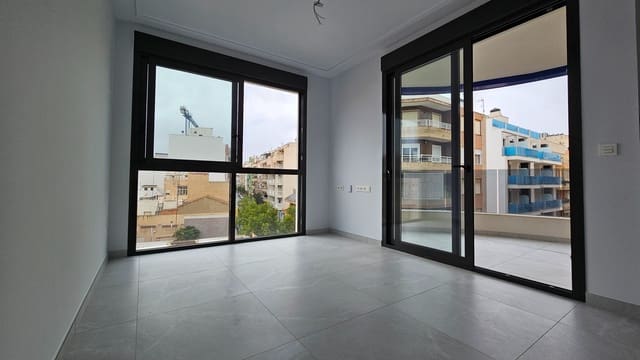 Apartamento de 2 habitaciones en Torrevieja en venta con piscina - 334.900 € (Ref: 8929767)