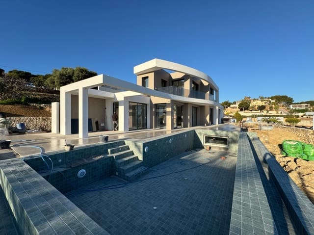 4 makuuhuone Huvila myytävänä paikassa Benissa mukana uima-altaan - 3 195 000 € (Ref: 8929769)