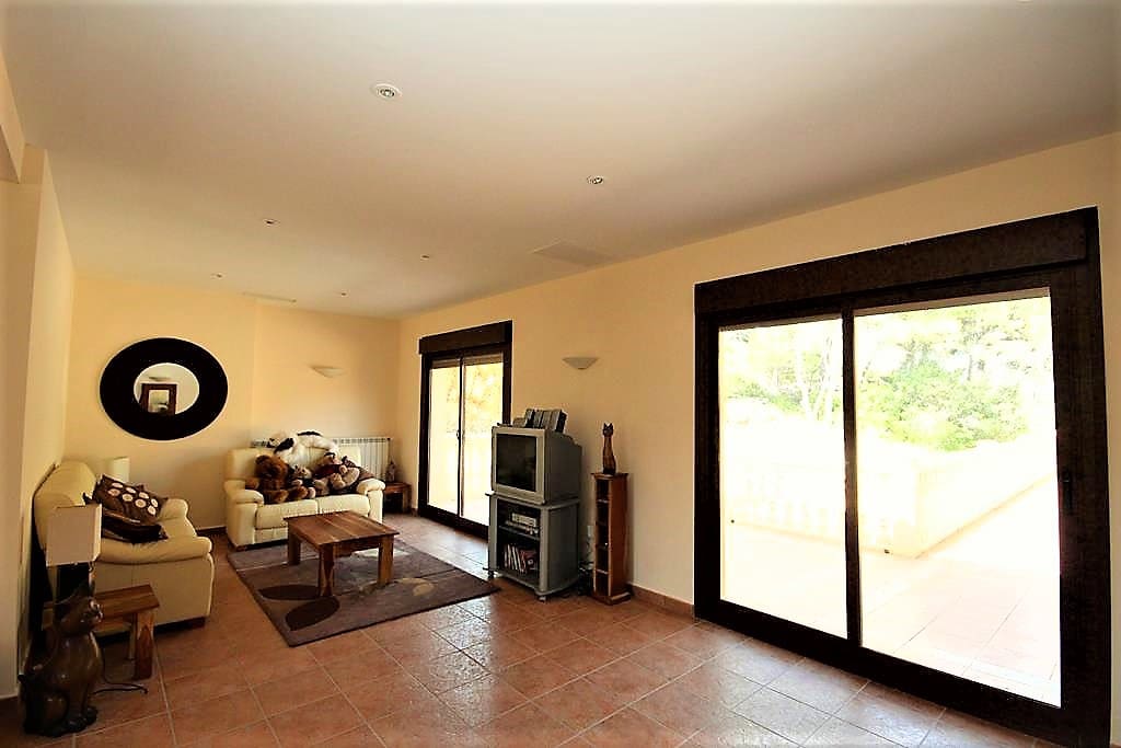 9 slaapkamer Finca/Landhuis te koop in Jalon / Xalo met zwembad - € 999.000 (Ref: 8953476)