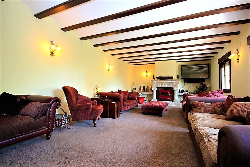 9 slaapkamer Finca/Landhuis te koop in Jalon / Xalo met zwembad - € 999.000 (Ref: 8953476)