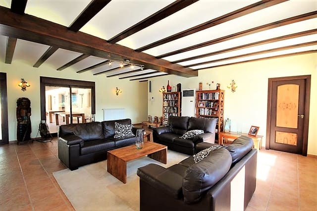 9 slaapkamer Finca/Landhuis te koop in Jalón / Xaló met zwembad - € 999.000 (Ref: 8953476)