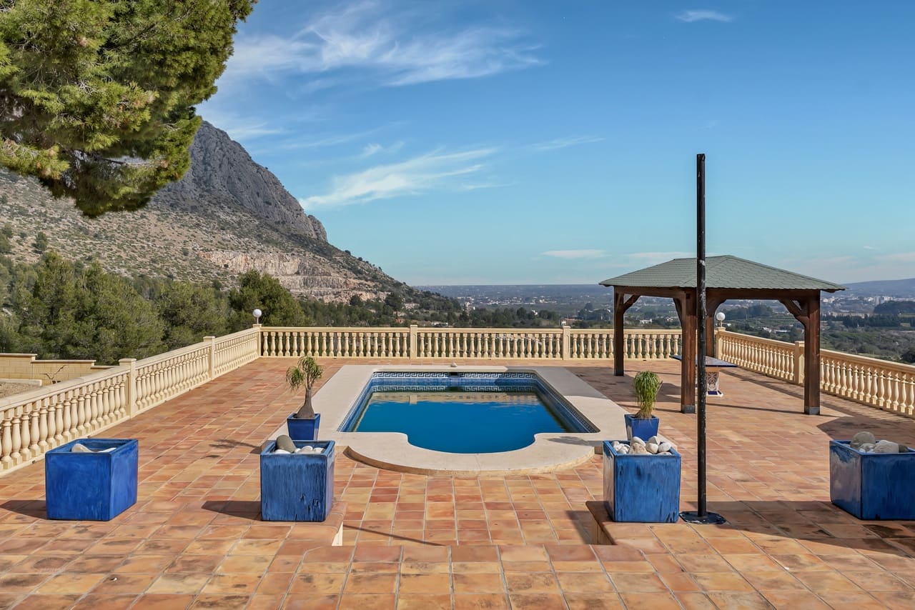 4 soverom Finca/Herregård til salgs i Beniarbeig med svømmebasseng - € 895 000 (Ref: 8953480)