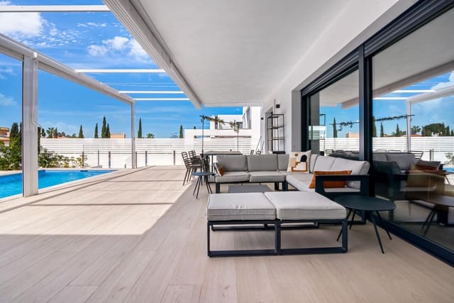 3 quarto Moradia para venda em Dénia com piscina - 870 000 € (Ref: 8968000)
