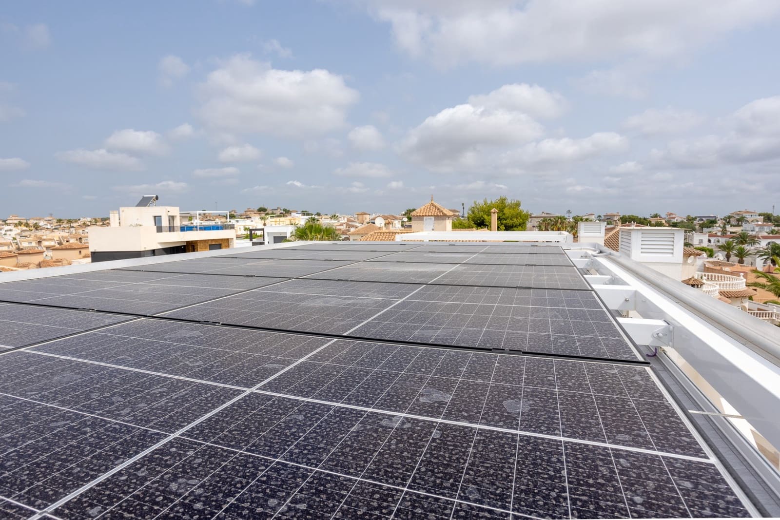 2 soveværelse Lejlighed til salg i Blue Lagoon - € 299.500 (Ref: 8968698)