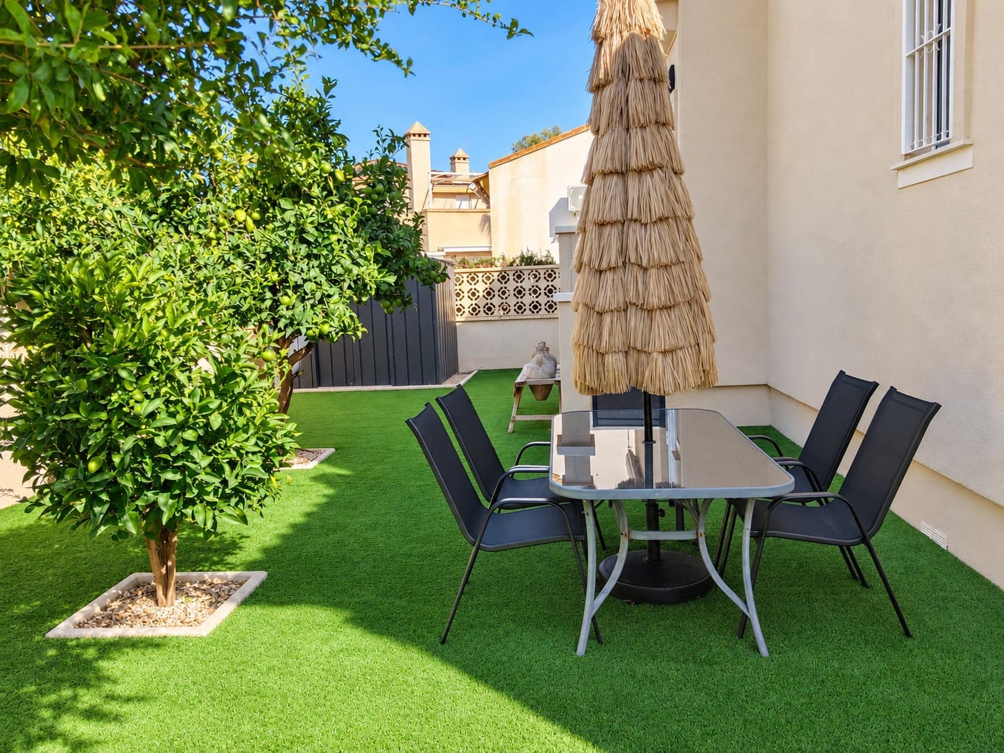 3 soverom Villa til salgs i Playa Flamenca med svømmebasseng garasje - € 770 (Ref: 8983002)
