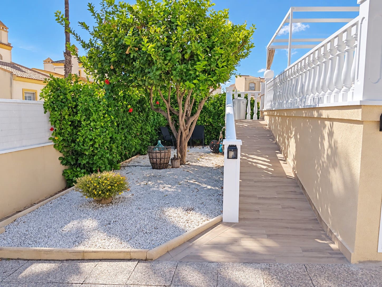 3 soverom Villa til salgs i Playa Flamenca med svømmebasseng garasje - € 770 (Ref: 8983002)