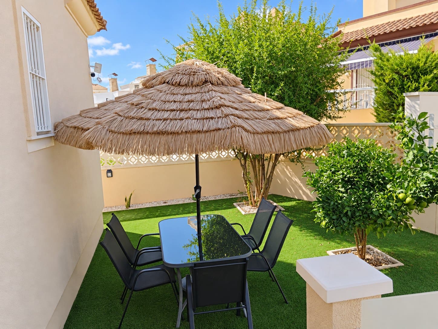 3 soverom Villa til salgs i Playa Flamenca med svømmebasseng garasje - € 770 (Ref: 8983002)