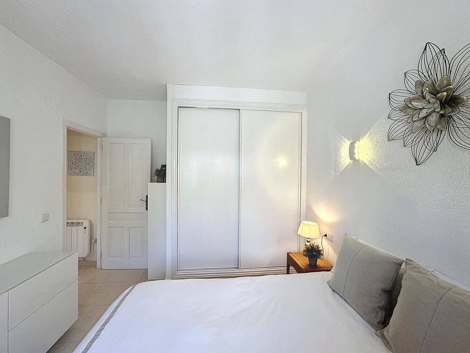 Chalet de 3 habitaciones en Moraira en venta con piscina - 689.000 € (Ref: 8990256)