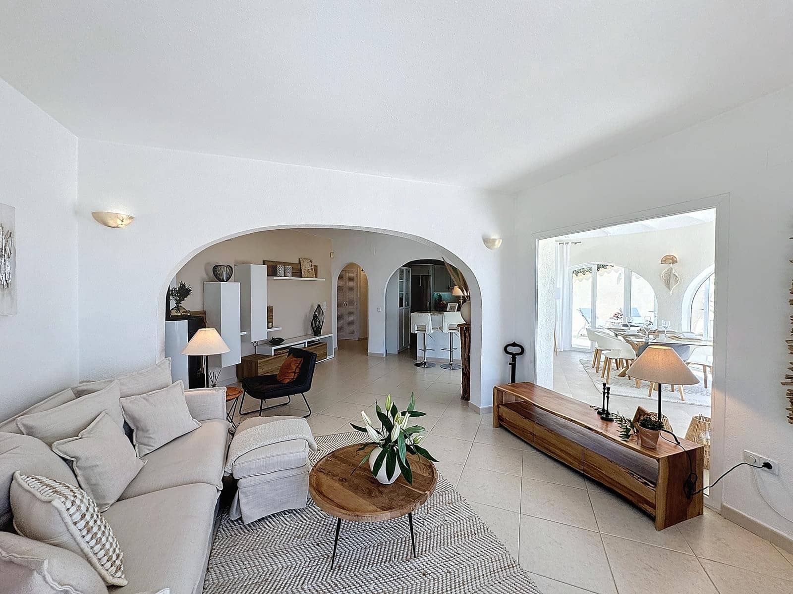 Chalet de 3 habitaciones en Moraira en venta con piscina - 689.000 € (Ref: 8990256)