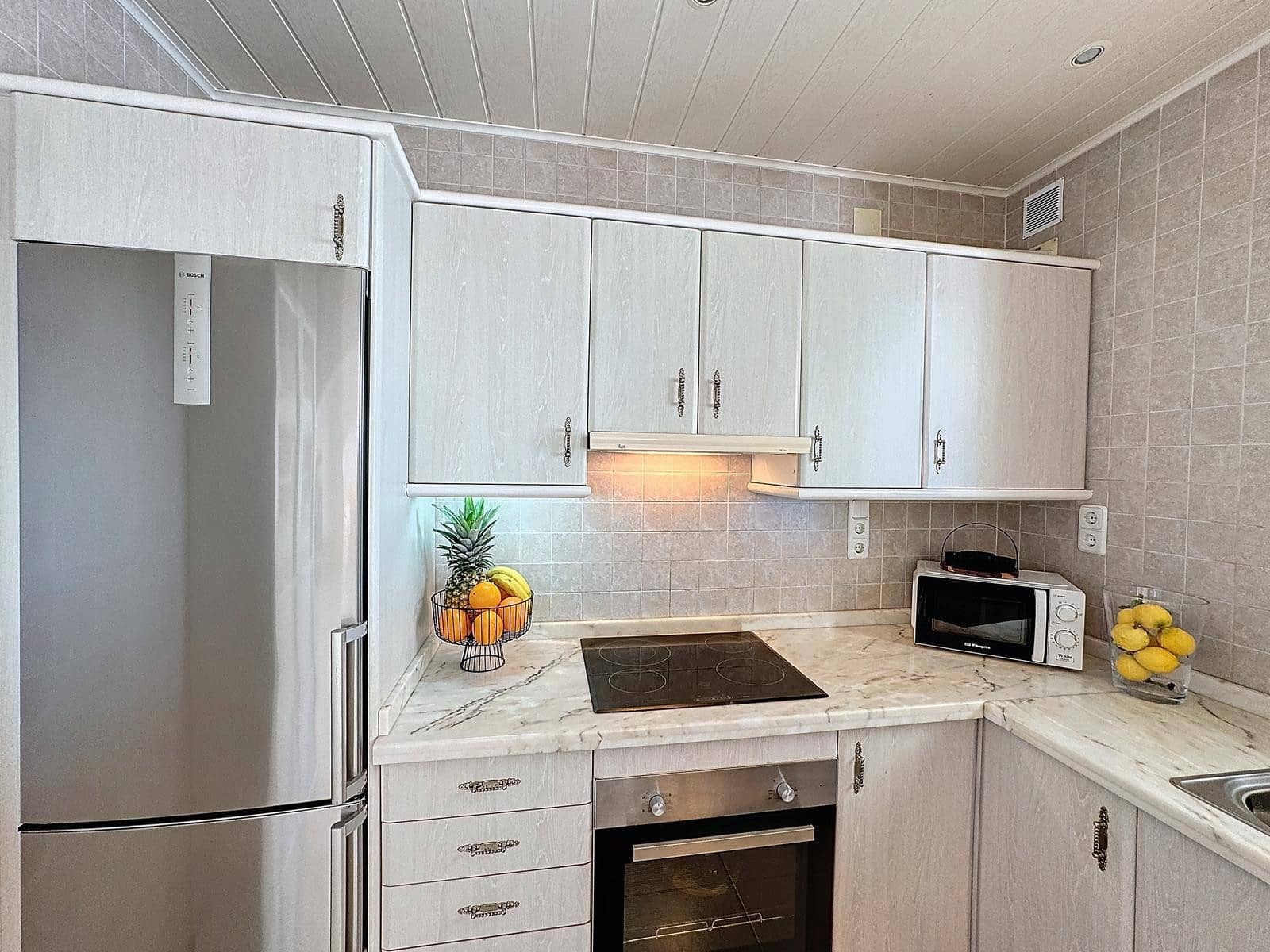 Chalet de 3 habitaciones en Moraira en venta con piscina - 689.000 € (Ref: 8990256)