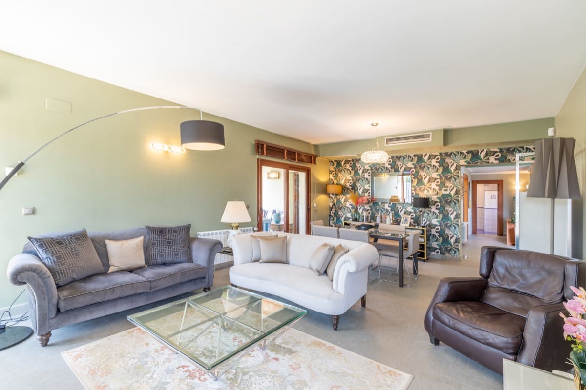 3 slaapkamer Villa te koop in Denia met zwembad - € 975.000 (Ref: 8998461)