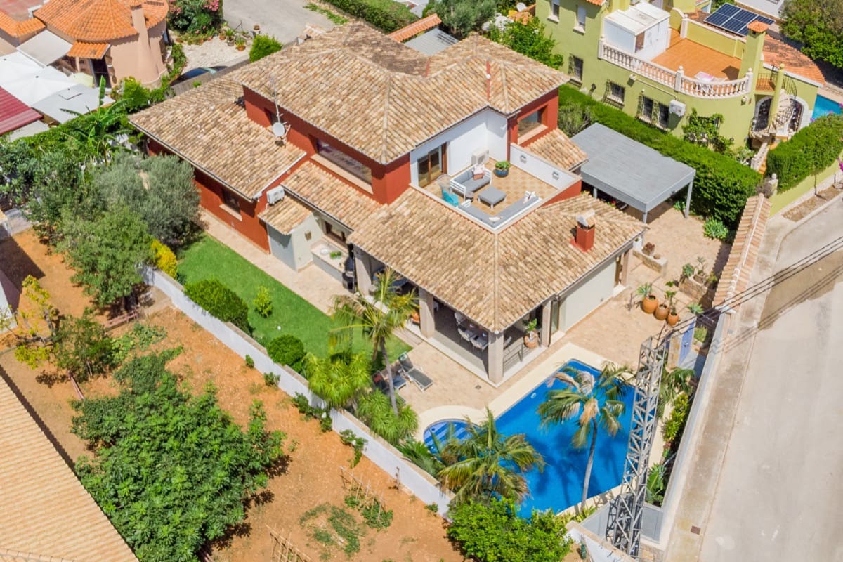 3 slaapkamer Villa te koop in Denia met zwembad - € 975.000 (Ref: 8998461)