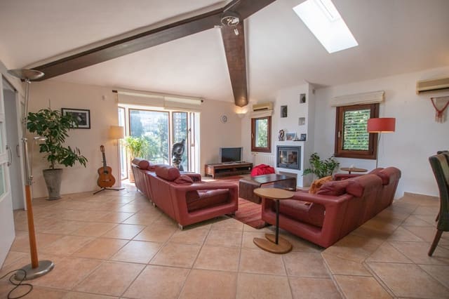 7 makuuhuone Huvila myytävänä paikassa Dénia mukana uima-altaan - 1 200 000 € (Ref: 8998464)