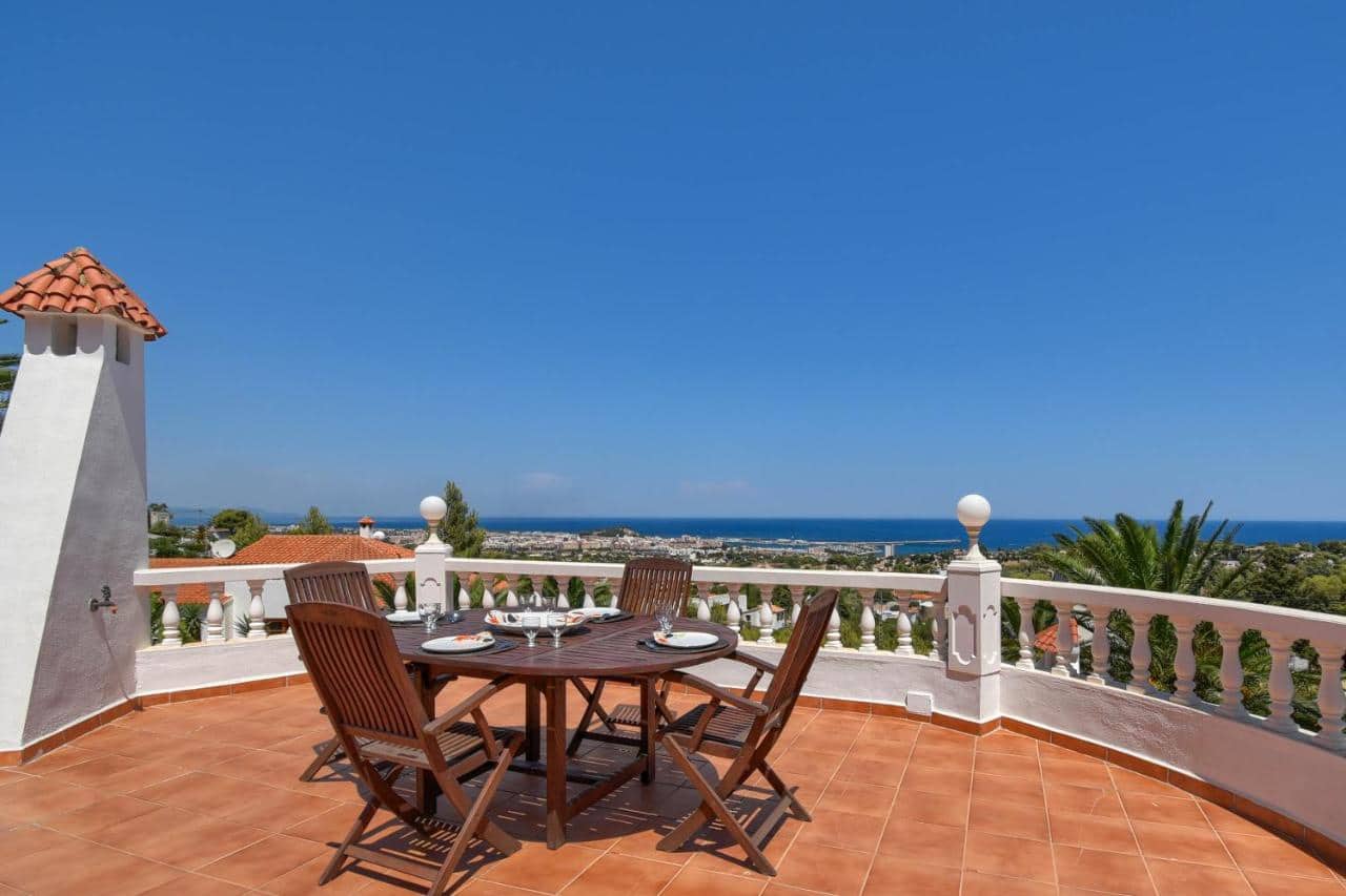 5 sovrum Villa till salu i Denia med pool - 990 000 € (Ref: 9001056)