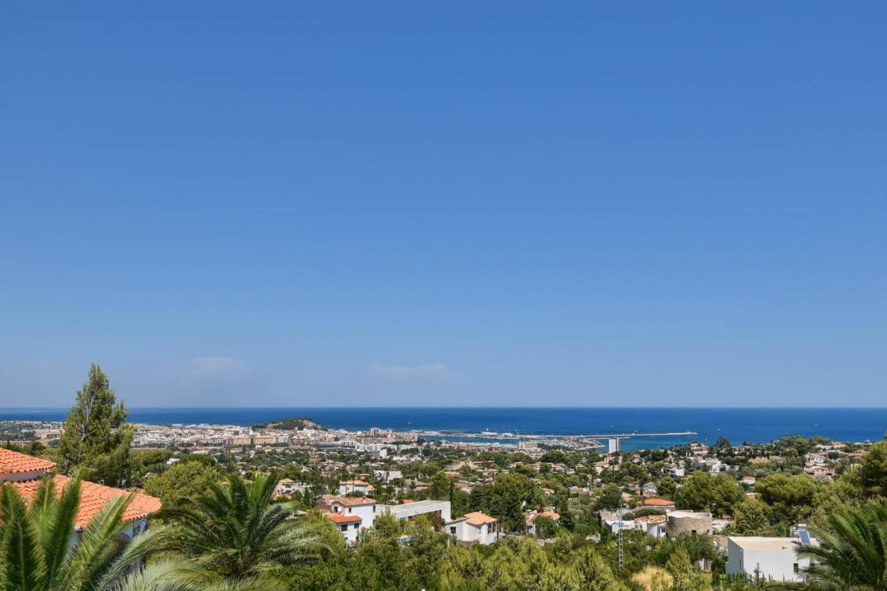 5 sovrum Villa till salu i Denia med pool - 990 000 € (Ref: 9001056)