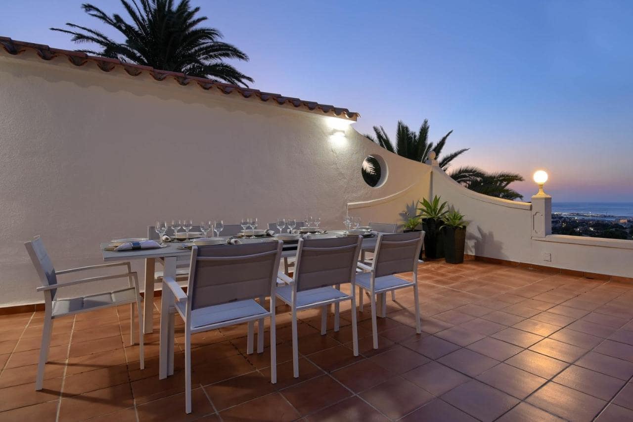 5 sovrum Villa till salu i Denia med pool - 990 000 € (Ref: 9001056)