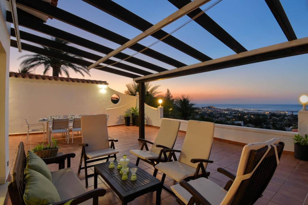 5 sovrum Villa till salu i Denia med pool - 990 000 € (Ref: 9001056)