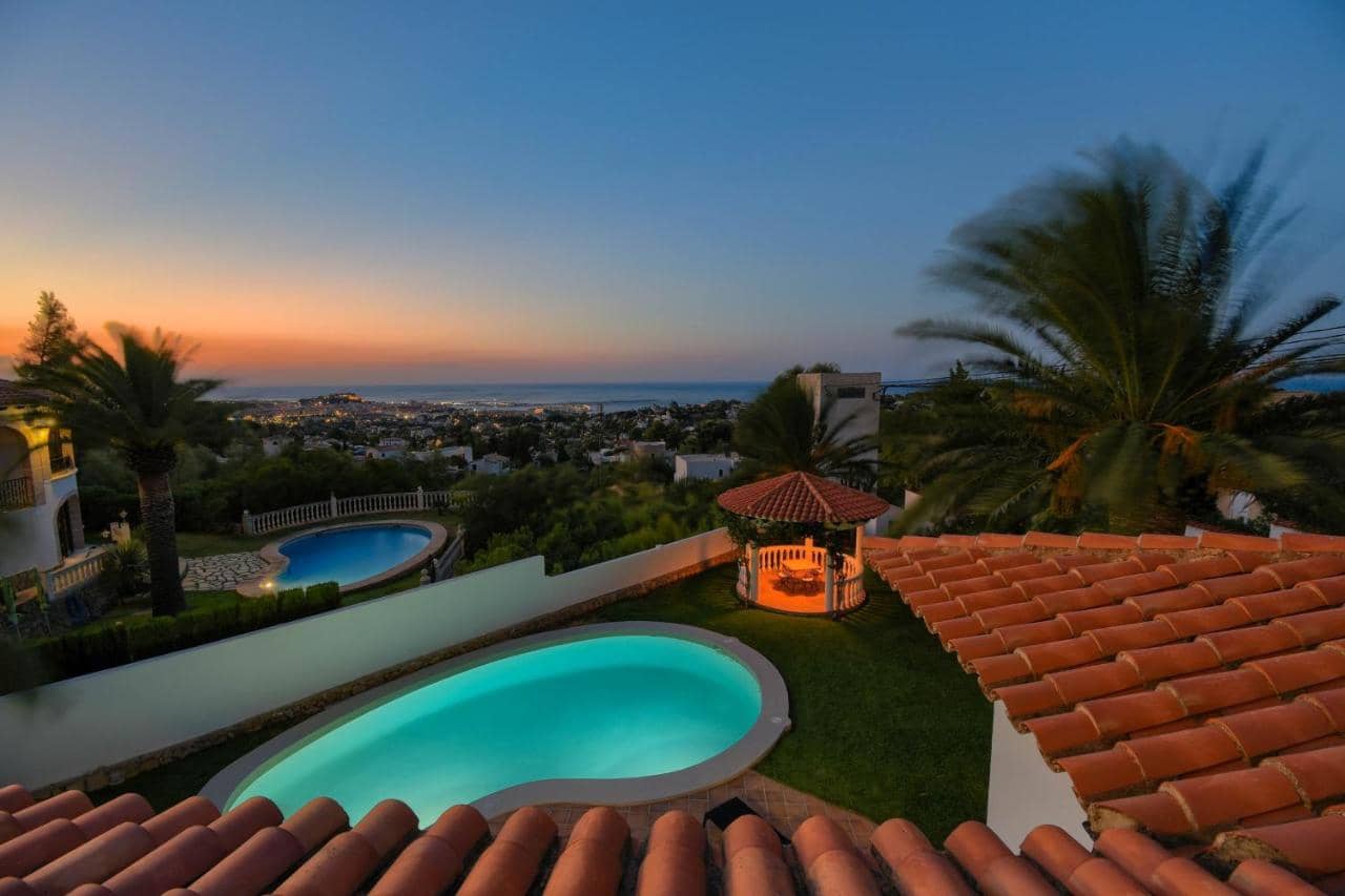 5 sovrum Villa till salu i Denia med pool - 990 000 € (Ref: 9001056)